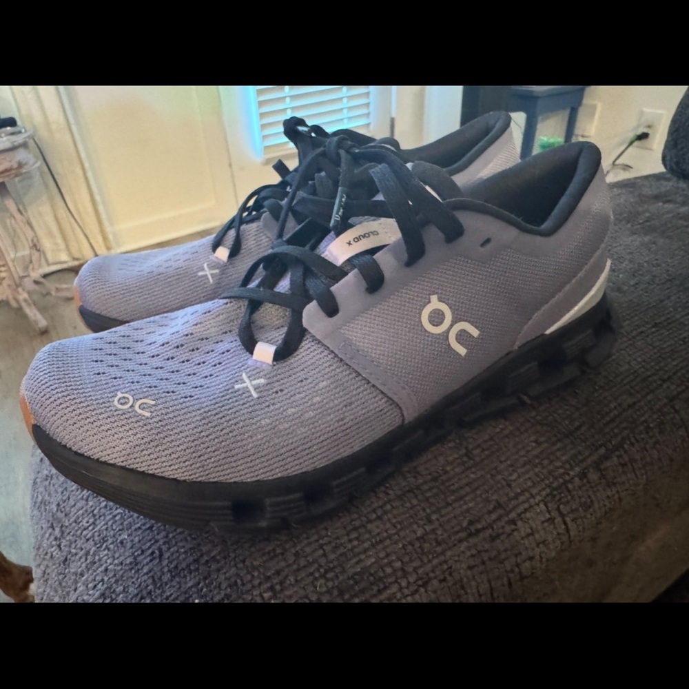 On Cloud Athletic Shoes in Black and Gray